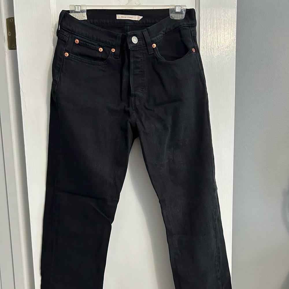 Levi’s Wedgie Fit Straight Women's Jeans in Black Sprout